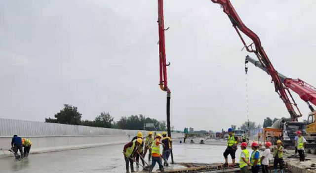 日蘭項目通車(chē)在即，現場(chǎng)建設奮勇沖刺