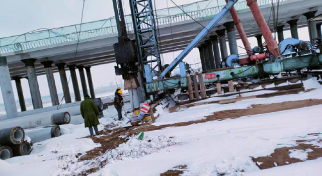 “冰雪難擋路，做最美的逆行者”-安羅高速豫冀至原陽(yáng)段項目雪后復工復產(chǎn)