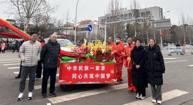 淄博市內養護工程總監辦組織員工參觀(guān)周村區元宵節活動(dòng)